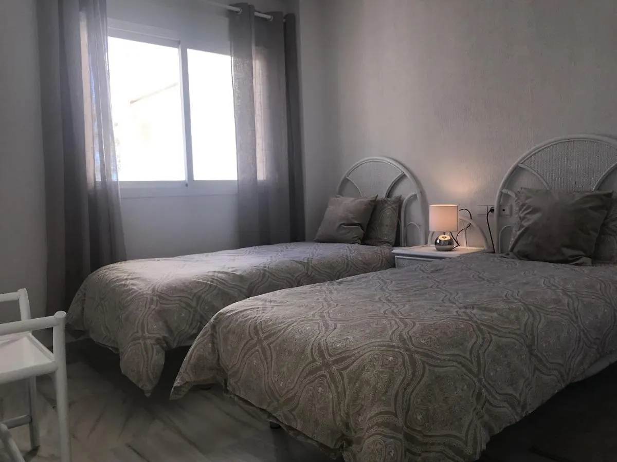 20945 - Great Apartment Very Near Beach 마르베야